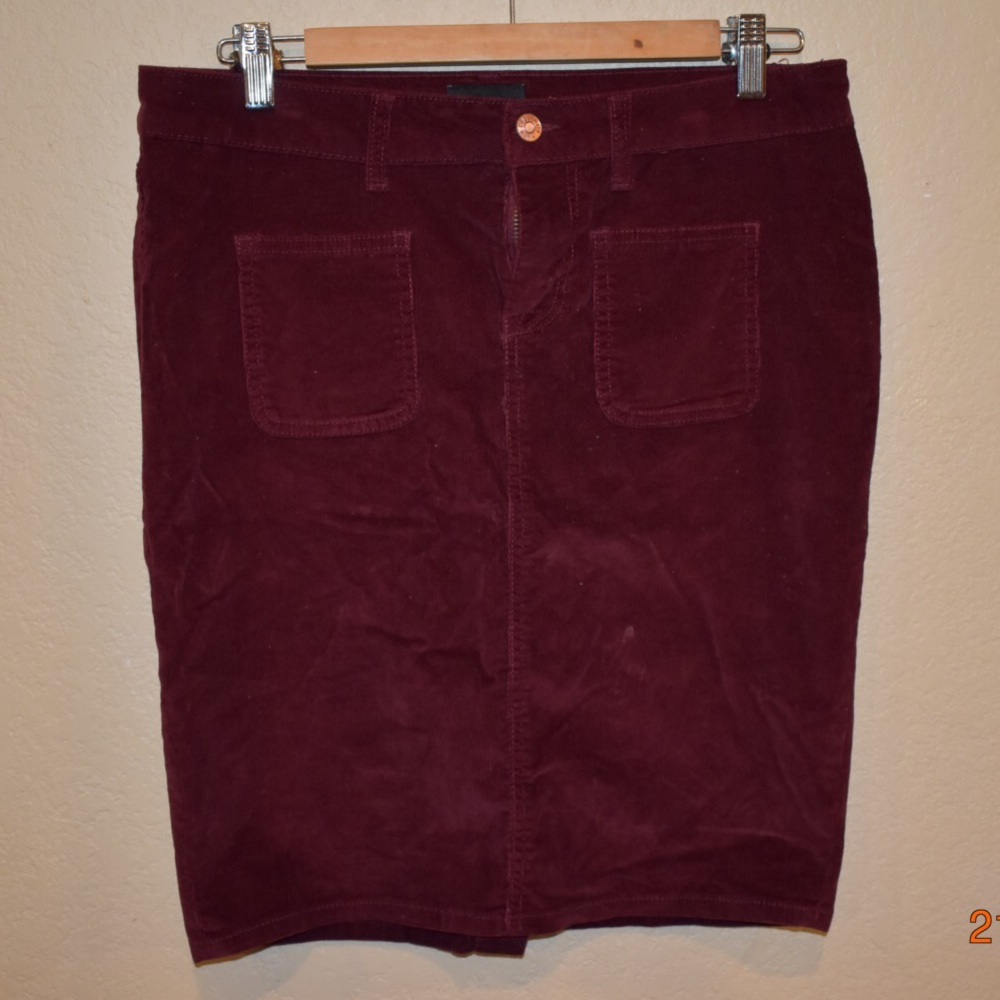 High Waisted Maroon Pencil Skirt